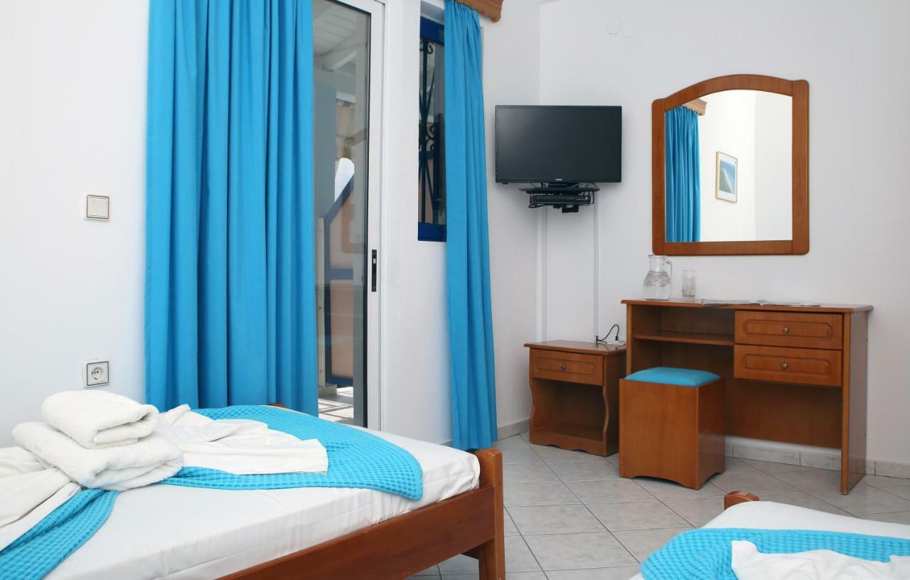 Theocharis Bros - Studios Apartments Áyios Nikítas Buitenkant foto