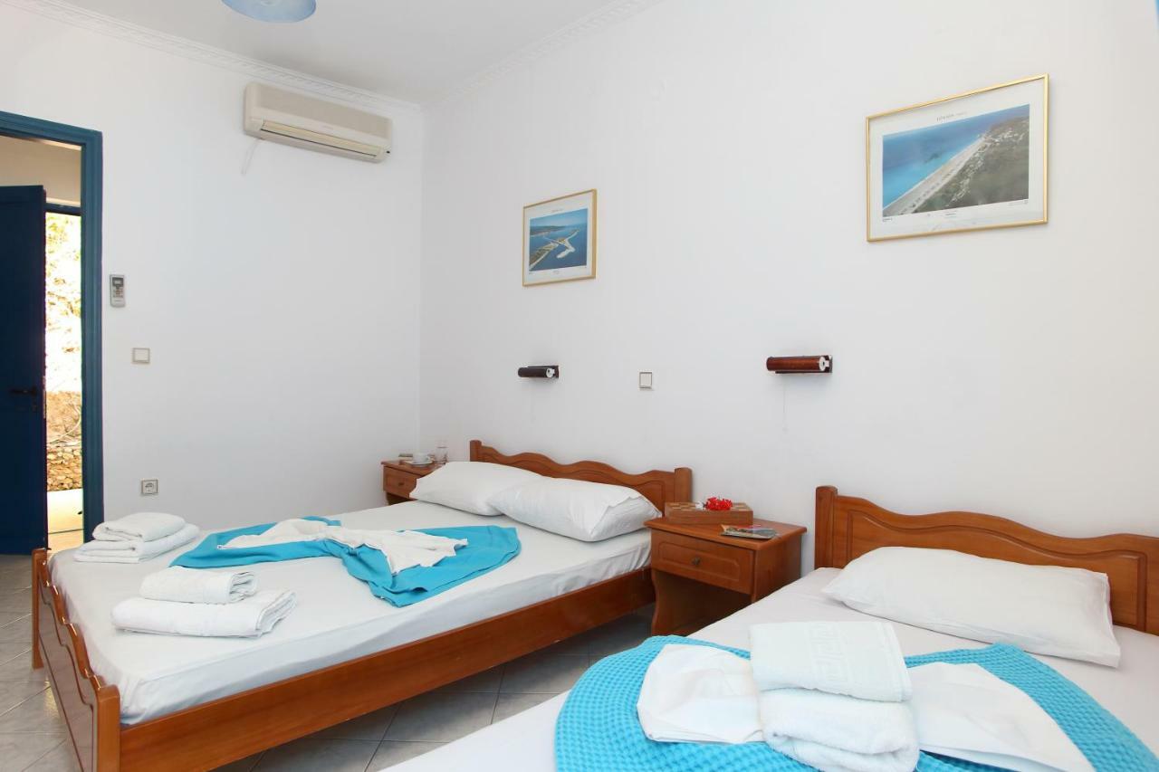 Theocharis Bros - Studios Apartments Áyios Nikítas Buitenkant foto