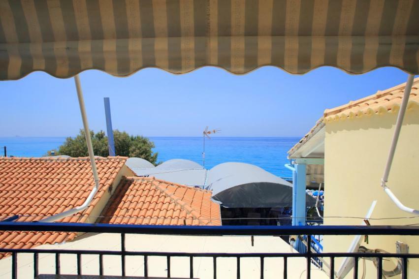 Theocharis Bros - Studios Apartments Áyios Nikítas Buitenkant foto