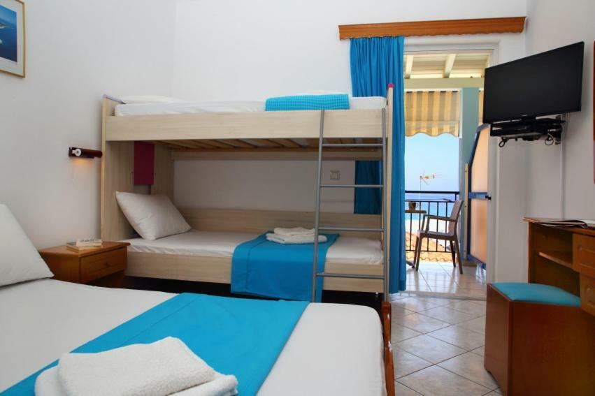 Theocharis Bros - Studios Apartments Áyios Nikítas Buitenkant foto